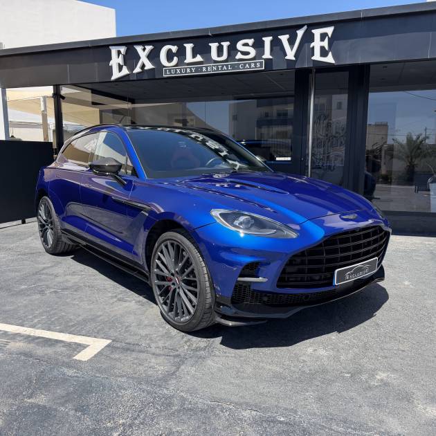 aston martin dbx 707